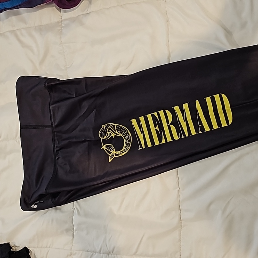 CHRLDR M mermaid leggings